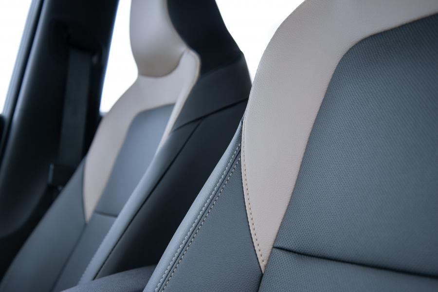 Детали интерьера Chevrolet Onix Plus Premier 2019 года  (LA) (фото 5 из 24)